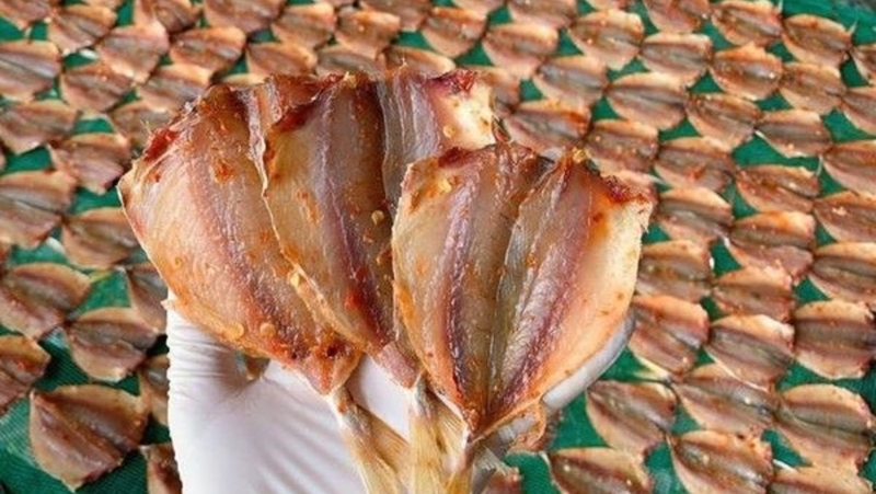 khô cá chỉ vàng 1 nắng chiên giòn 2