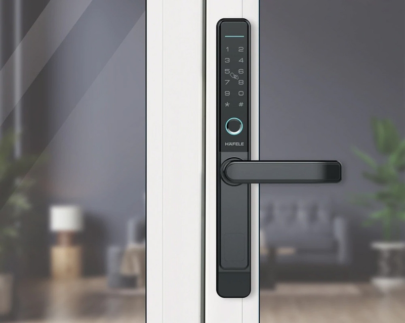 khóa cửa điện tử cửa kính loại nào tốt 1
