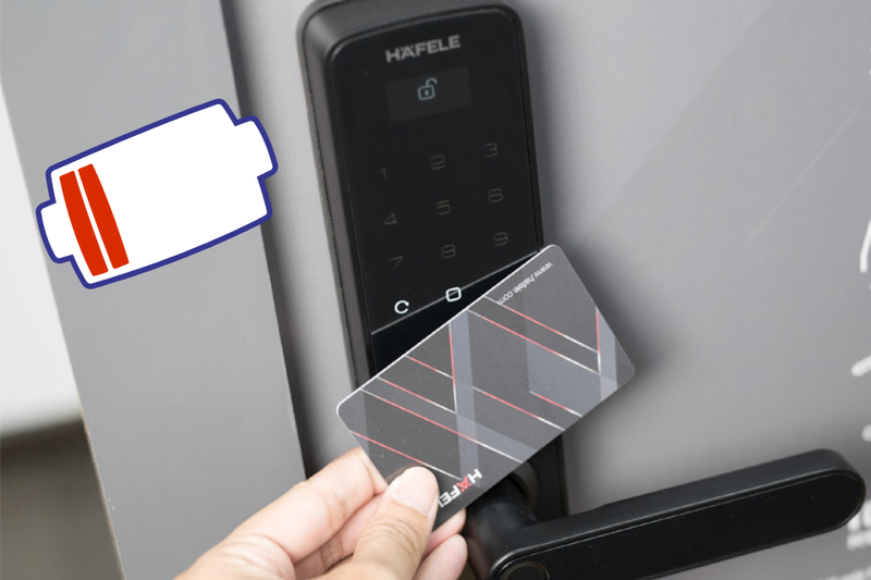 khóa điện tử hết pin (3)
