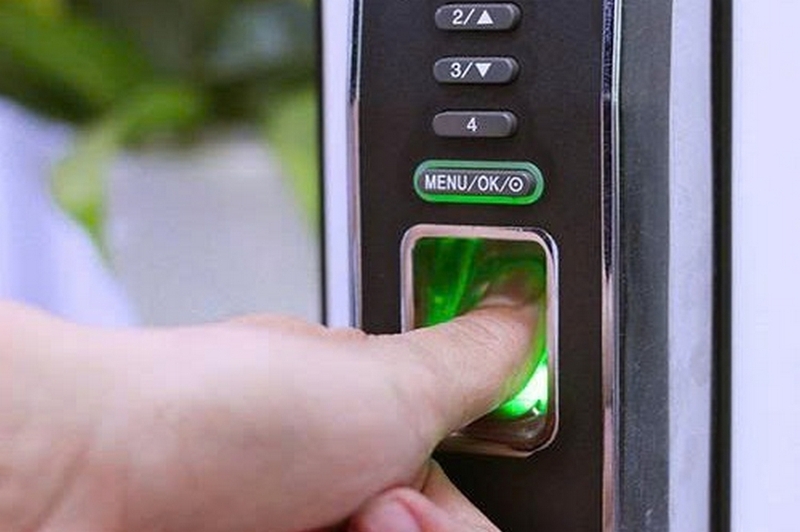 khóa vân tay không nhận vân tay ảnh 3
