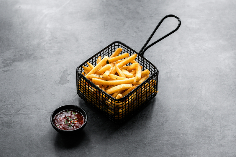 khoai tây chiên dạng lát mỏng được gọi là crisps