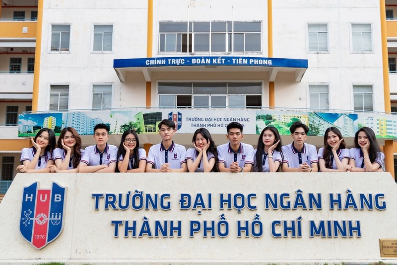 Trường đại học nào tuyển sinh khối A05?