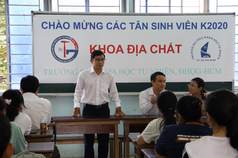 khối nào có điểm chuẩn thấp 11.png
