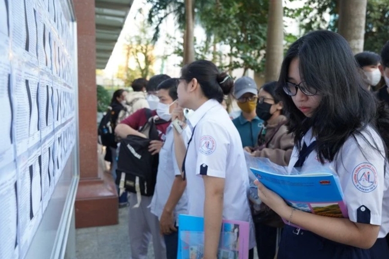 Khối nào nhiều ngành nhất 9