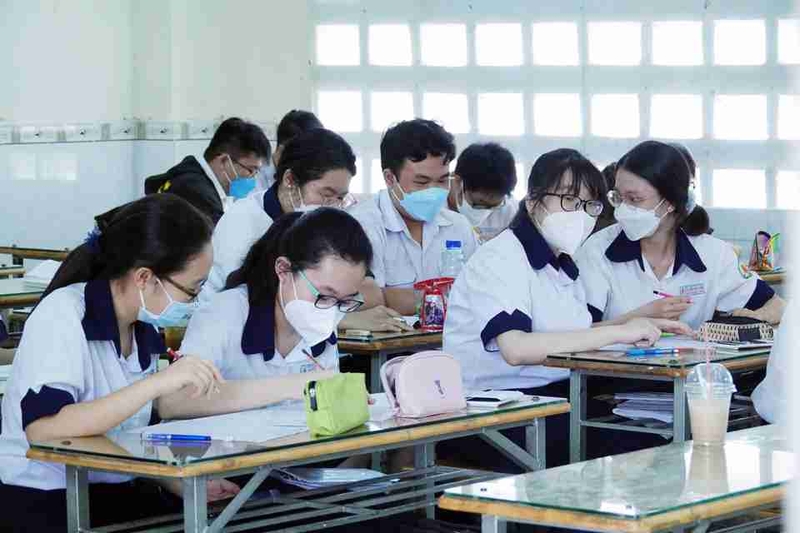 Môn ngữ văn có đề thi khá phức tạp