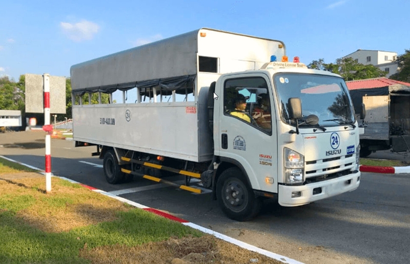 Không có bằng lái xe ô tô phạt bao nhiêu - 04
