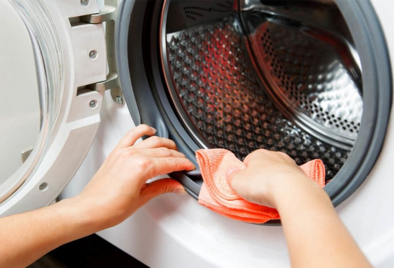 Giữ máy giặt luôn khô thoáng sau khi sử dụng