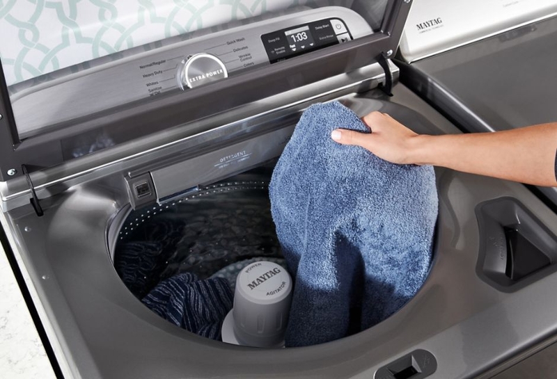 Lau khô các vị trí dễ bám bẩn