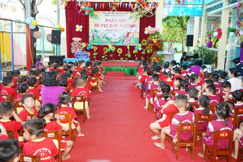 kich ban khai giang mam non pho bien