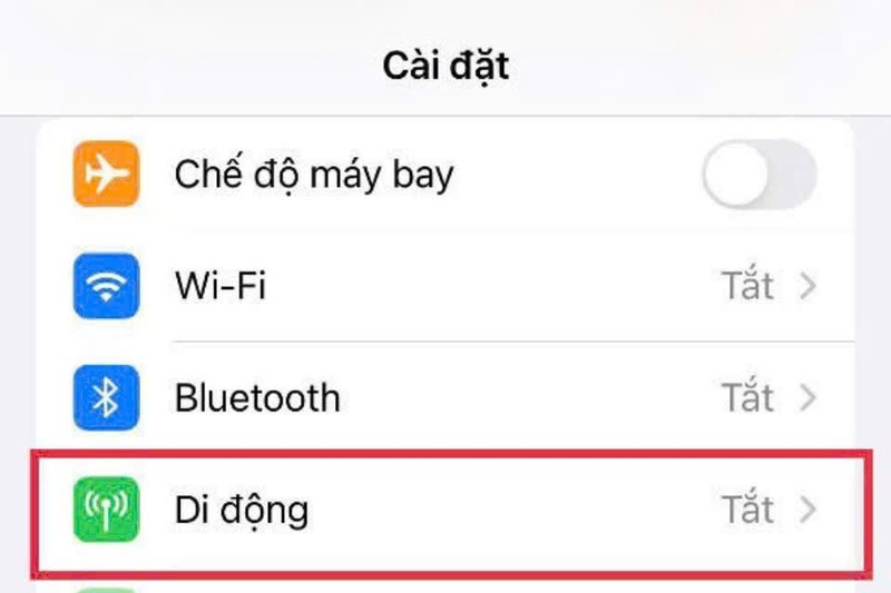 Mở Cài đặt trên iPhone và chọn mục Di động