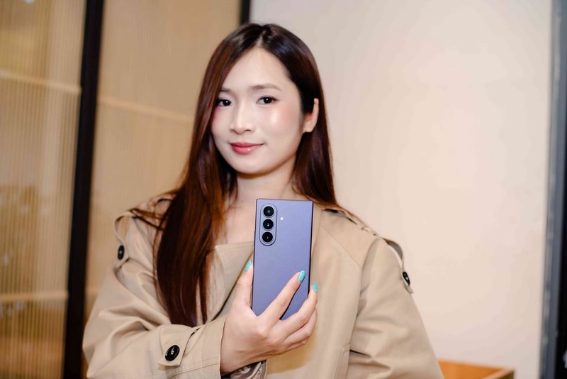 Đánh giá trải nghiệm kích thước của Z Fold8 Ultra