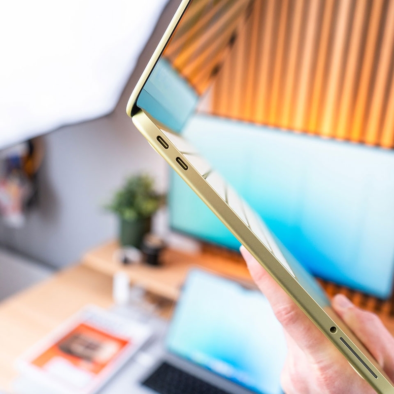 Kích thước MacBook Neo - 02