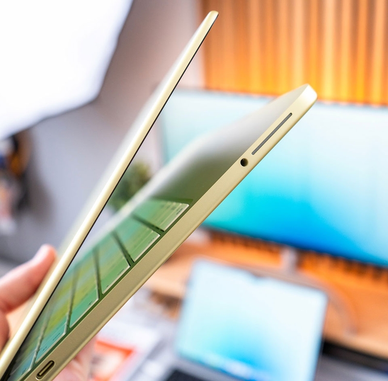 Kích thước MacBook Neo - 05