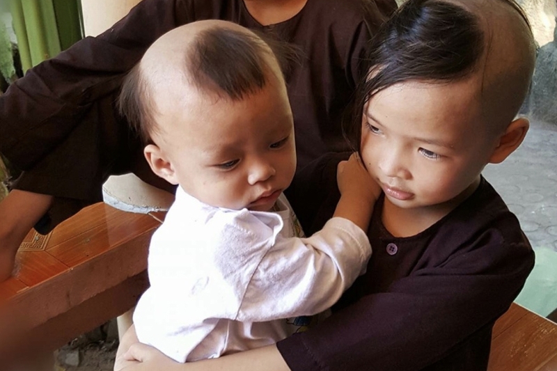 20+ Mẫu tóc cho bé sơ sinh và các bé 1 - 3 tuổi đẹp