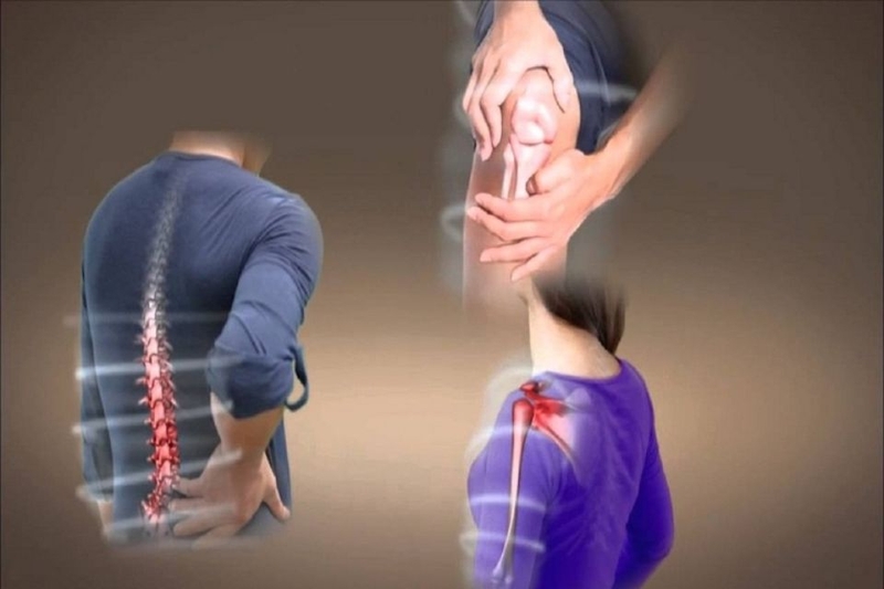 Chữa đau lưng, sưng khớp gối và bàn chân tê buốt