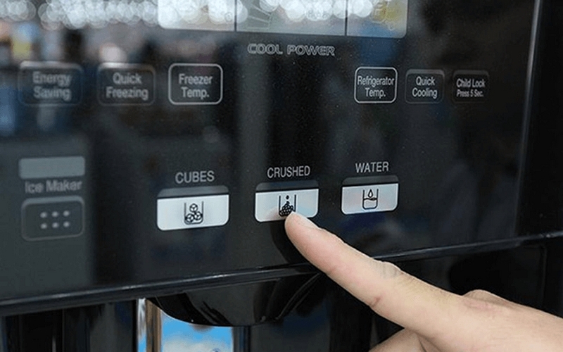 cách làm đá tủ lạnh samsung ảnh 2