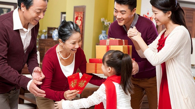 Giỏ quà Tết tặng người lớn tuổi