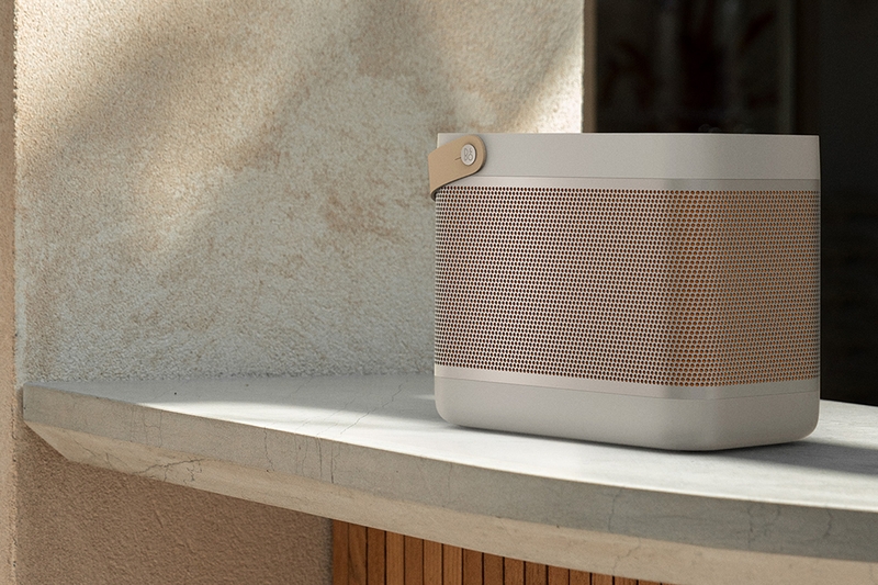 Cách sạc loa Bluetooth đúng cách