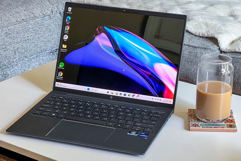 Laptop 13 inch - 02