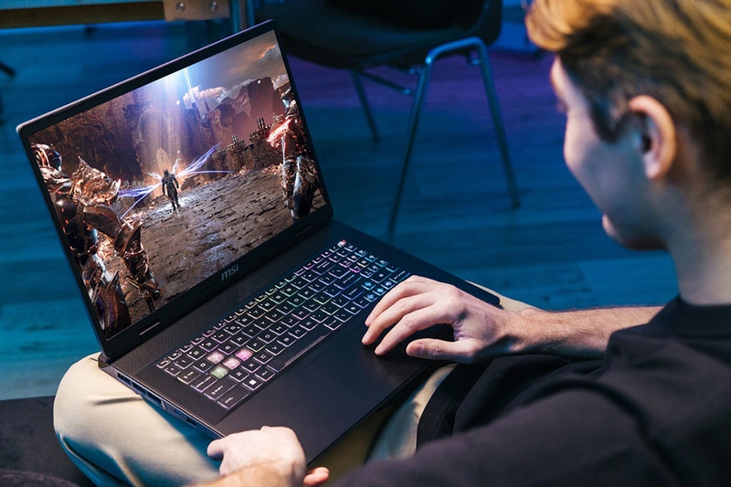Laptop 17 inch - 04