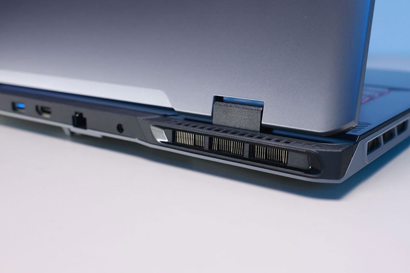 Laptop 17 inch - 05