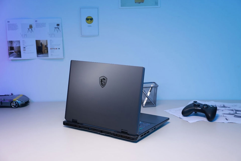 Laptop 17 inch - 07