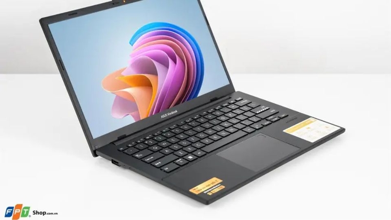 ASUS Vivobook E1404FA-NK186W