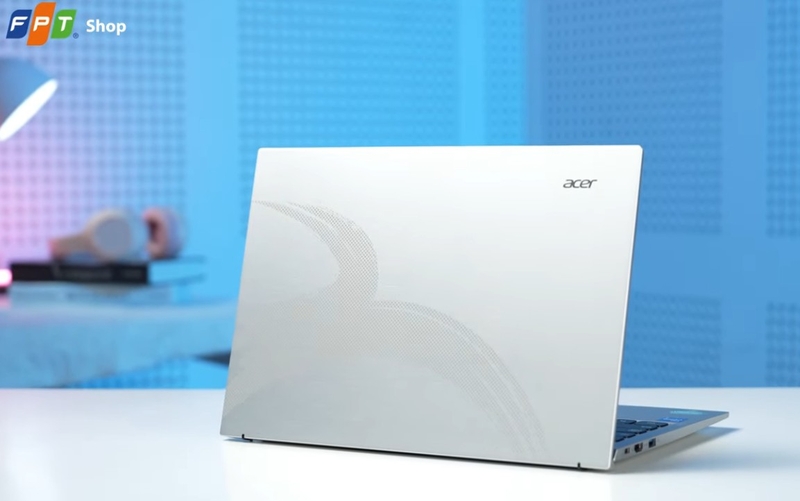 Laptop - Acer Aspire 5