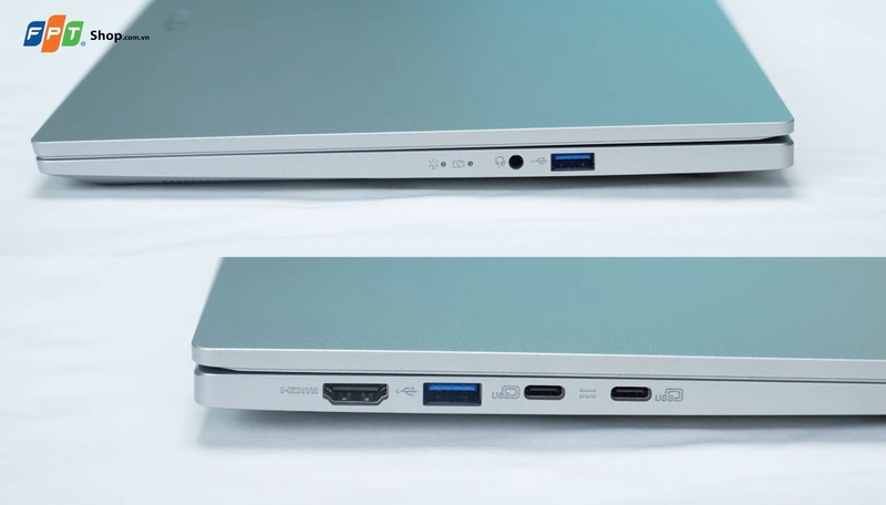 Laptop - Acer Aspire 11