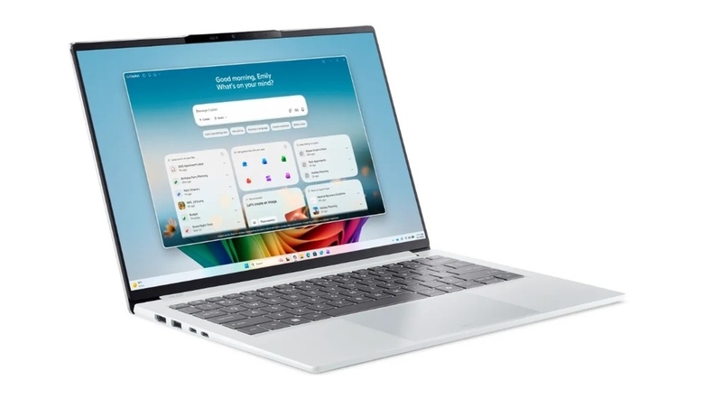 laptop Acer màu trắng 5