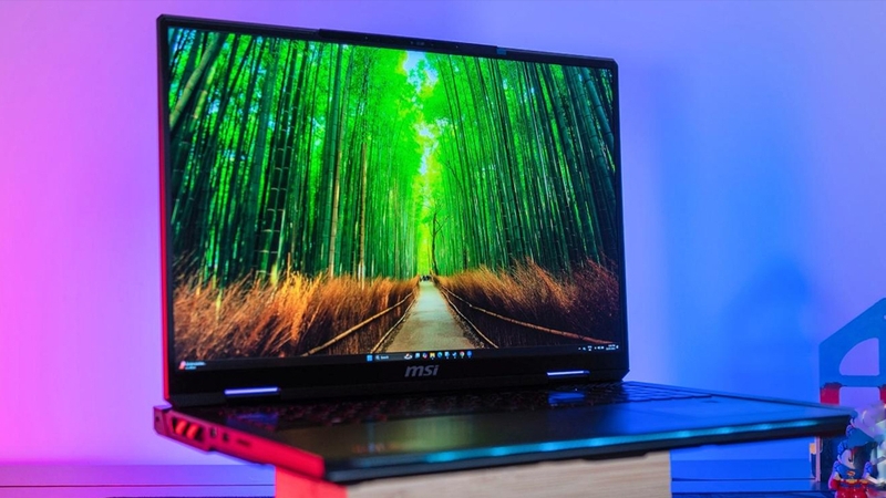 MSI Raider A18 HX A9W