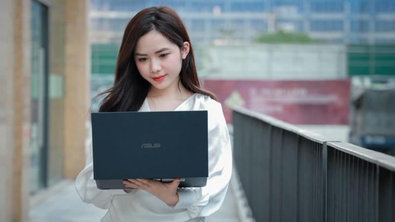 Laptop là thiết bị cực quan trọng đối với sinh viên