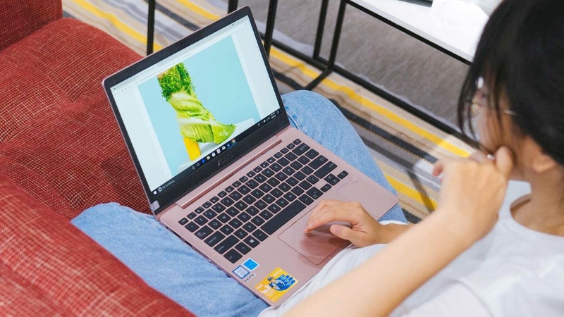 Tiêu chí chọn mua laptop cảm ứng cho sinh viên
