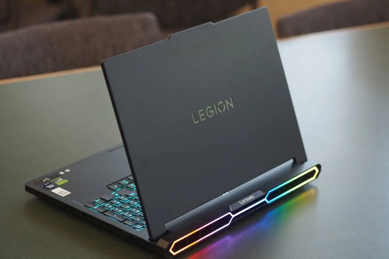 Laptop cấu hình khủng 2026 - 02