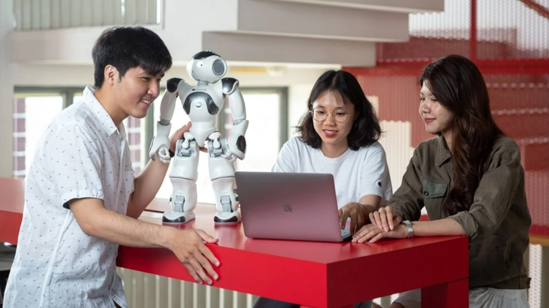 Sinh viên ngành Trí tuệ nhân tạo cần sử dụng laptop hiệu năng cao