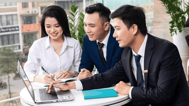 Học tài chính ngân hàng nên chọn laptop như thế nào?