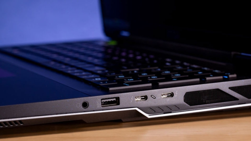 Laptop Core Ultra 9 285HX - 05