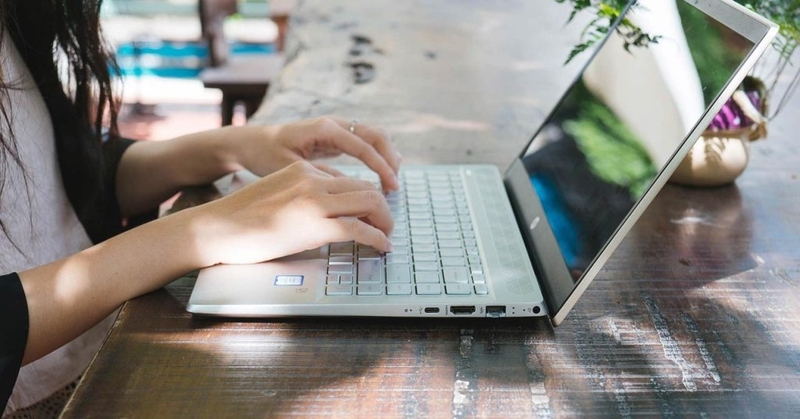 Laptop dưới 10 triệu cho sinh viên 2026 6