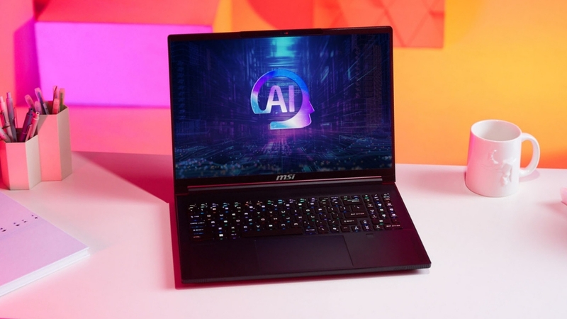 Giá laptop trên thị trường dao động từ 67.000.000 - 75.000.000 đồng