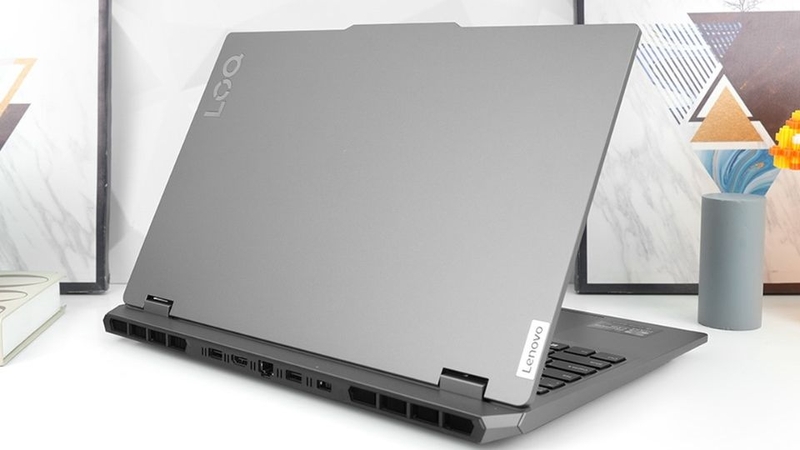 Laptop Lenovo Gaming LOQ - 15IAX9 i5 12450HX/AI/12GB