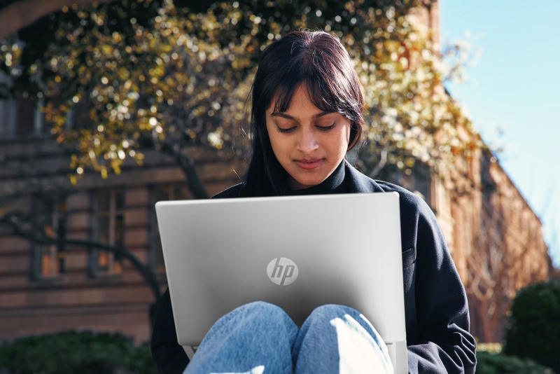 HP Pavilion dưới 1 ký