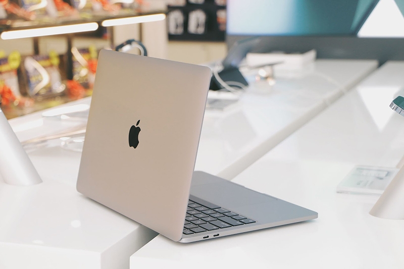 laptop-like-new-la-gi-9.jpg