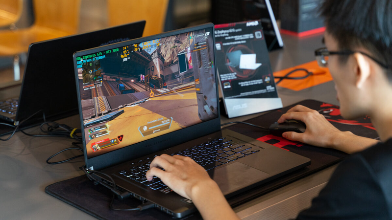 Laptop mỏng nhẹ có chơi game được không 2