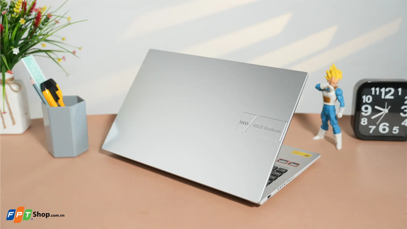 Laptop nào tốt cho sinh viên nhập học 3