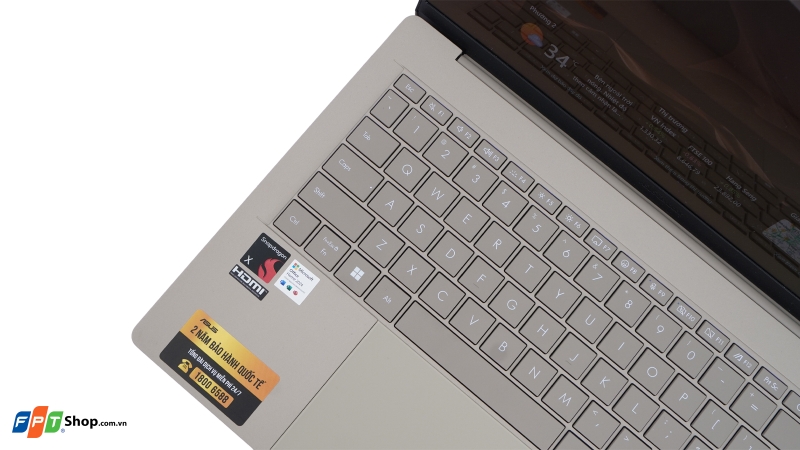 Laptop nhẹ nhất 2026 3