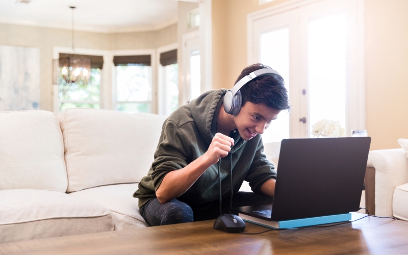 Laptop RTX 4090 là gì?