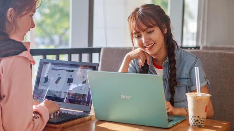 Sinh viên ngành kinh tế, luật, sư phạm không cần laptop cấu hình quá lớn