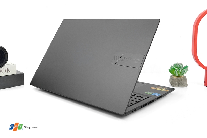 laptop thiết kế đồ họa tốt nhất 2024 ảnh 5