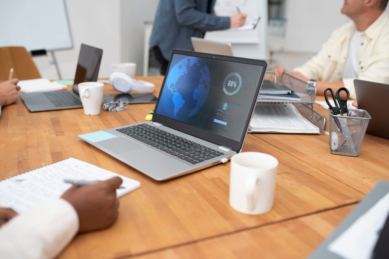 Laptop văn phòng 30 triệu 2026 (ảnh 1)