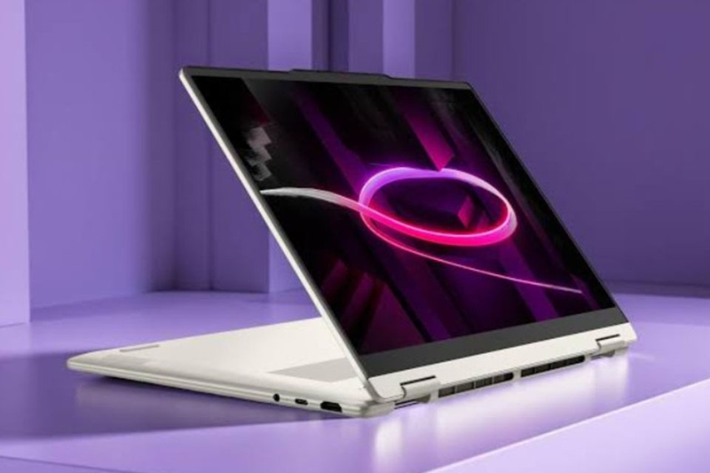 Laptop xoay gập 2 trong 1 có tốt không 11